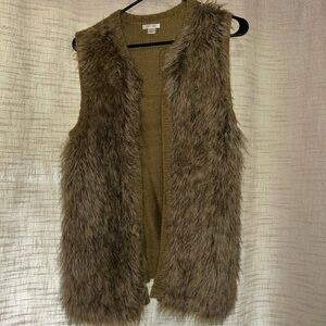 Small xhilaration tan brown faux fur vest